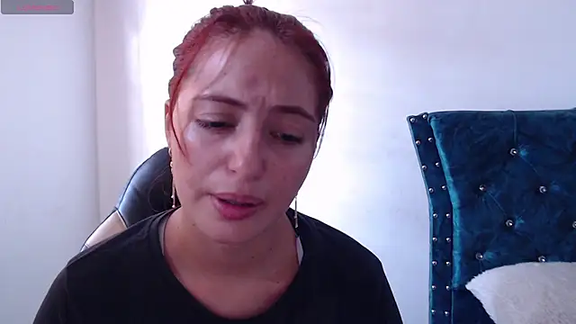 Kate lorens9 online show from February 5, 2025, 1:44 pm