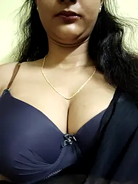 Snapshot of Karin-007 chatting on September 18, 2025, 11:12 am Karin-007 online show from September 18, 2025, 11:12 am