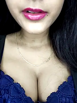 Snapshot of Karin-007 chatting on October 7, 2025, 8:28 pm Karin-007 online show from October 7, 2025, 8:28 pm