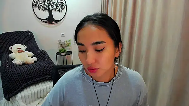 Snapshot of worldofkim chatting on September 20, 2025, 7:20 am worldofkim online show from September 20, 2025, 7:20 am
