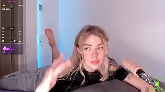 Snapshot of NateHalll chatting on February 15, 2025, 2:11 pm NateHalll online show from February 15, 2025, 2:11 pm