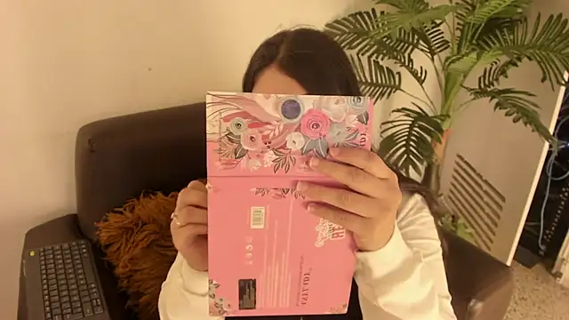 Snapshot of Miia_Thompsonn chatting on January 17, 2025, 10:01 pm Miia Thompsonn online show from January 17, 2025, 10:01 pm