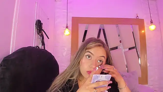 ary cooper  online show from February 14, 2025, 6:51 pm