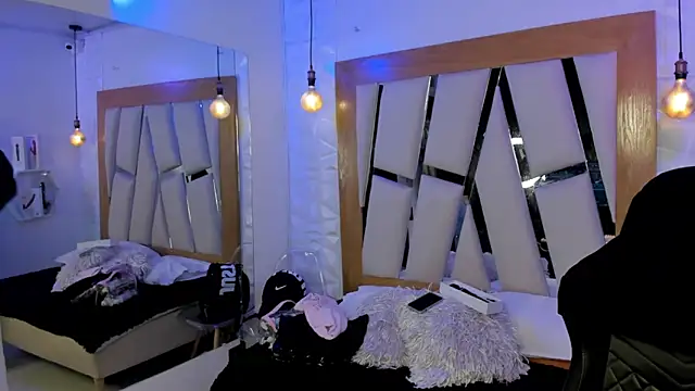 ary cooper  online show from September 20, 2025, 1:34 pm