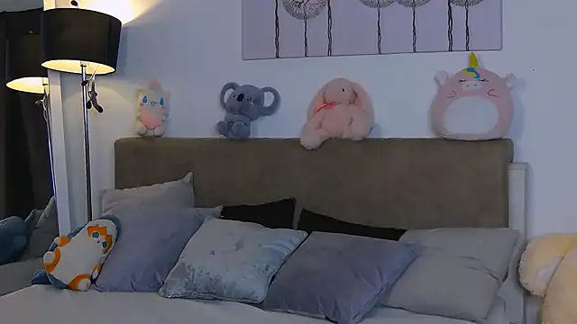 Snapshot of CassKiera chatting on September 18, 2025, 5:09 am CassKiera online show from September 18, 2025, 5:09 am