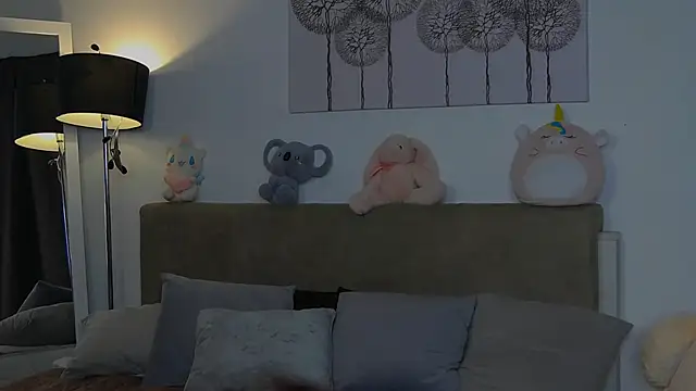 Snapshot of CassKiera chatting on October 8, 2025, 5:05 am CassKiera online show from October 8, 2025, 5:05 am