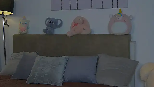 Snapshot of CassKiera chatting on October 10, 2025, 4:44 am CassKiera online show from October 10, 2025, 4:44 am