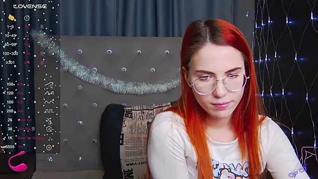 Snapshot of EmilyKents chatting on December 25, 2024, 1:42 am EmilyKents online show from December 25, 2024, 1:42 am