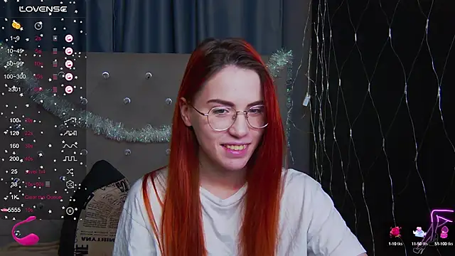 Snapshot of EmilyKents chatting on January 6, 2025, 1:31 am EmilyKents online show from January 6, 2025, 1:31 am