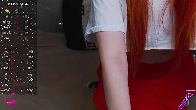 Snapshot of EmilyKents chatting on January 6, 2025, 4:58 am EmilyKents online show from January 6, 2025, 4:58 am