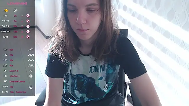 LisaHeart online show from October 1, 2025, 12:44 pm