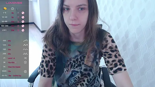 LisaHeart online show from November 19, 2025, 11:54 am