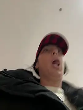 eveangelll online show from February 18, 2025, 7:21 am