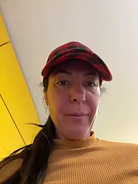 eveangelll online show from March 1, 2025, 10:55 am