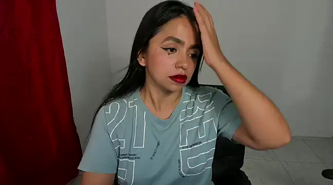 Snapshot of cory_rose chatting on January 21, 2025, 4:32 am cory rose online show from January 21, 2025, 4:32 am