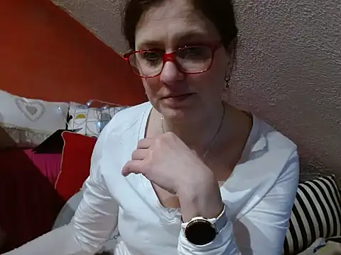 lanax online show from March 3, 2025, 2:04 pm