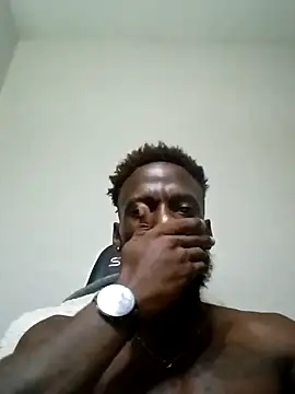 Snapshot of DaReal_Kyng_Chocolick chatting on November 17, 2025, 2:50 am DaReal Kyng Chocolick online show from November 17, 2025, 2:50 am