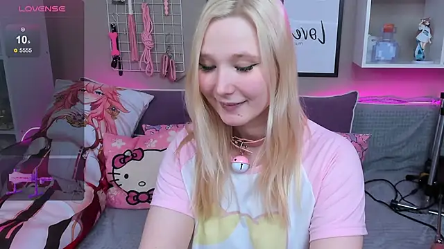 MeowkaKitty online show from March 18, 2025, 4:26 am