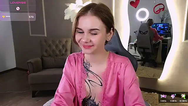 Britney Lynch online show from February 14, 2025, 3:11 am