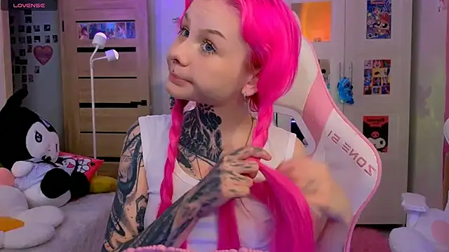 Britney Lynch online show from October 30, 2025, 6:52 pm