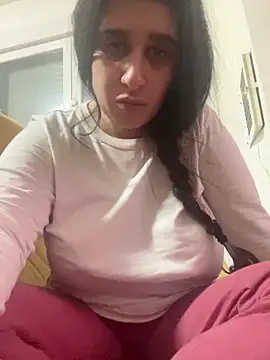 lylyacachonda online show from December 20, 2025, 4:25 pm