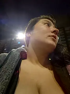 Celeem  online show from December 16, 2025, 4:28 am