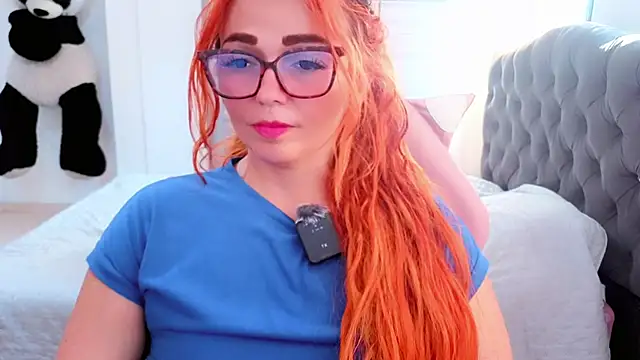 Alexatexa2929 online show from November 18, 2025, 8:13 pm