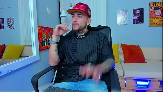 Snapshot of Drako_Lamar chatting on January 11, 2025, 3:52 pm Drako Lamar online show from January 11, 2025, 3:52 pm