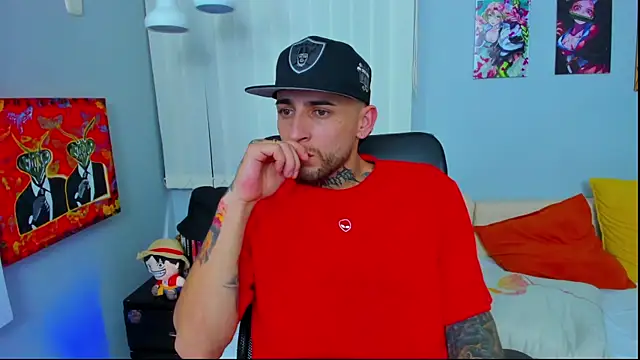 Snapshot of Drako_Lamar chatting on January 15, 2025, 4:11 pm Drako Lamar online show from January 15, 2025, 4:11 pm