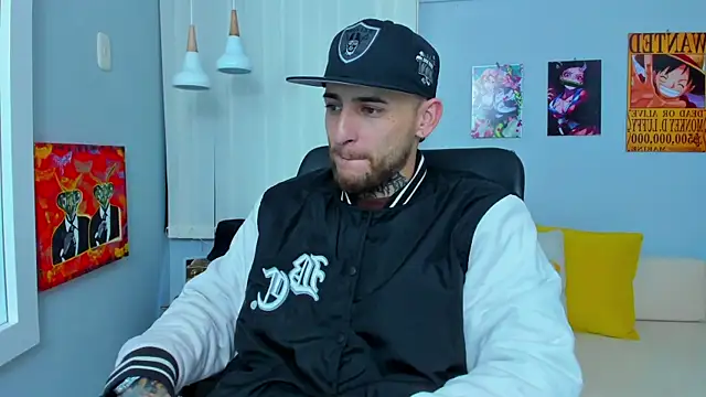 Snapshot of Drako_Lamar chatting on January 24, 2025, 12:20 pm Drako Lamar online show from January 24, 2025, 12:20 pm