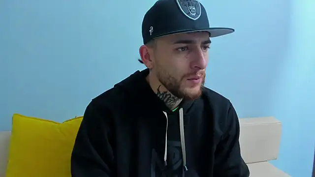 Snapshot of Drako_Lamar chatting on January 25, 2025, 12:26 pm Drako Lamar online show from January 25, 2025, 12:26 pm