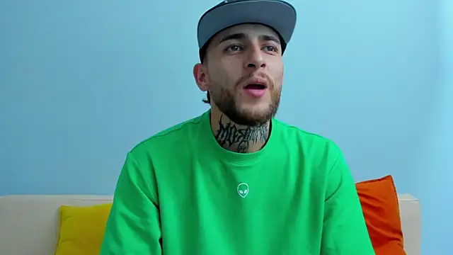 Snapshot of Drako_Lamar chatting on January 25, 2025, 3:52 pm Drako Lamar online show from January 25, 2025, 3:52 pm