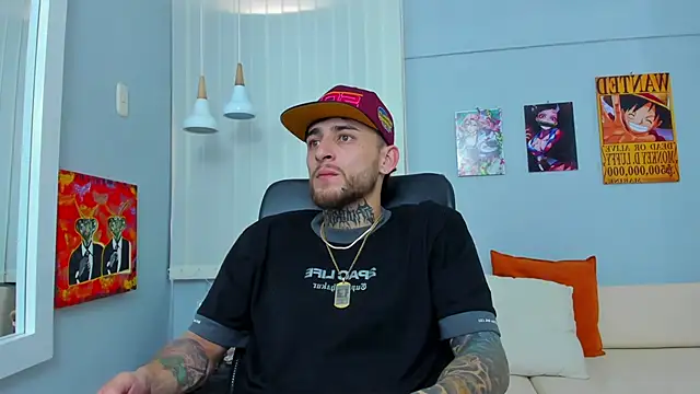 Snapshot of Drako_Lamar chatting on January 30, 2025, 4:02 pm Drako Lamar online show from January 30, 2025, 4:02 pm