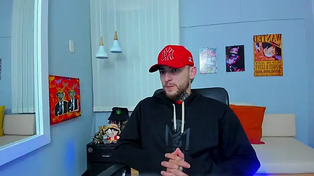 Snapshot of Drako_Lamar chatting on January 31, 2025, 12:18 pm Drako Lamar online show from January 31, 2025, 12:18 pm