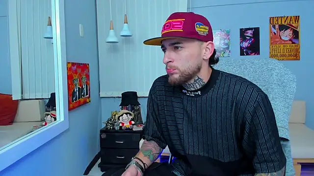 Snapshot of Drako_Lamar chatting on February 18, 2025, 12:28 pm Drako Lamar online show from February 18, 2025, 12:28 pm