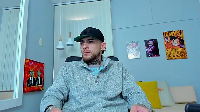 Snapshot of Drako_Lamar chatting on February 20, 2025, 1:40 pm Drako Lamar online show from February 20, 2025, 1:40 pm