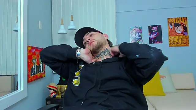 Snapshot of Drako_Lamar chatting on February 21, 2025, 12:28 pm Drako Lamar online show from February 21, 2025, 12:28 pm