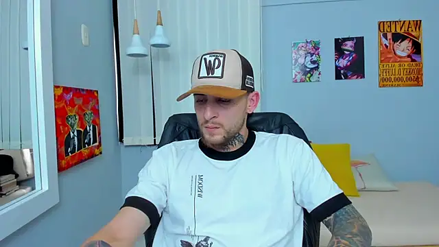 Snapshot of Drako_Lamar chatting on March 3, 2025, 6:55 pm Drako Lamar online show from March 3, 2025, 6:55 pm