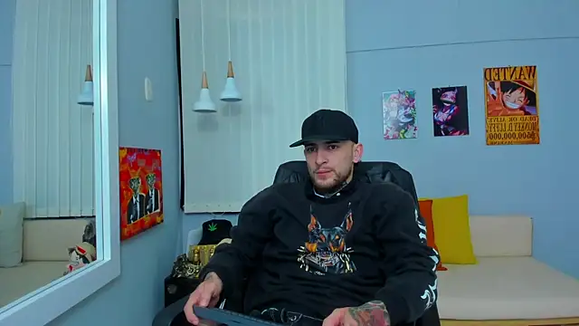 Snapshot of Drako_Lamar chatting on March 14, 2025, 12:29 pm Drako Lamar online show from March 14, 2025, 12:29 pm