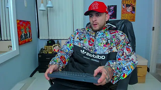 Snapshot of Drako_Lamar chatting on March 19, 2025, 12:23 pm Drako Lamar online show from March 19, 2025, 12:23 pm