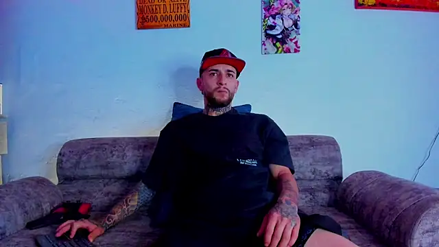 Snapshot of Drako_Lamar chatting on October 28, 2025, 12:41 pm Drako Lamar online show from October 28, 2025, 12:41 pm