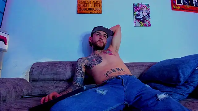 Snapshot of Drako_Lamar chatting on November 22, 2025, 4:55 am Drako Lamar online show from November 22, 2025, 4:55 am