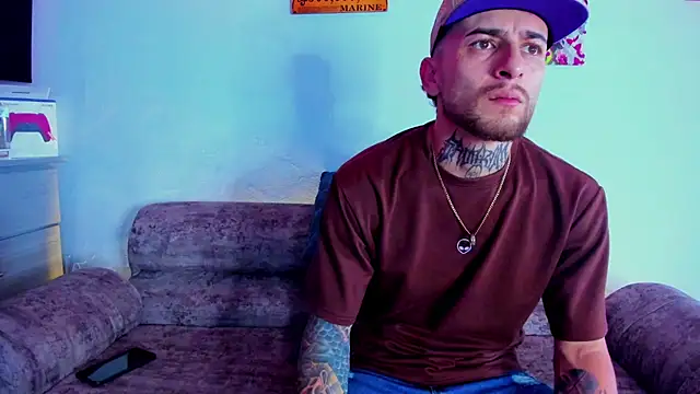 Snapshot of Drako_Lamar chatting on November 29, 2025, 1:58 pm Drako Lamar online show from November 29, 2025, 1:58 pm