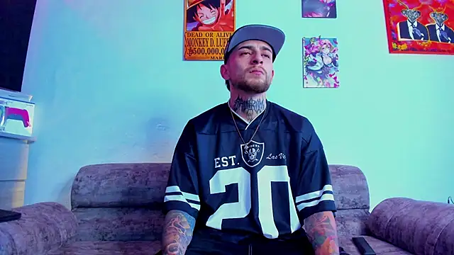 Snapshot of Drako_Lamar chatting on December 1, 2025, 1:27 pm Drako Lamar online show from December 1, 2025, 1:27 pm