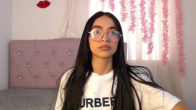 Alleanys Cristal online show from January 27, 2025, 8:28 pm