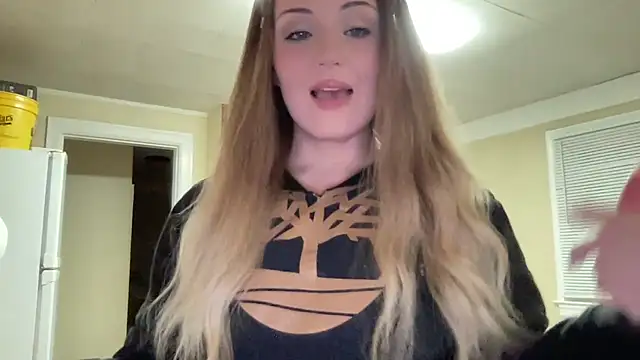 Snapshot of sexylilly69 chatting on February 7, 2025, 2:08 am sexylilly69 online show from February 7, 2025, 2:08 am