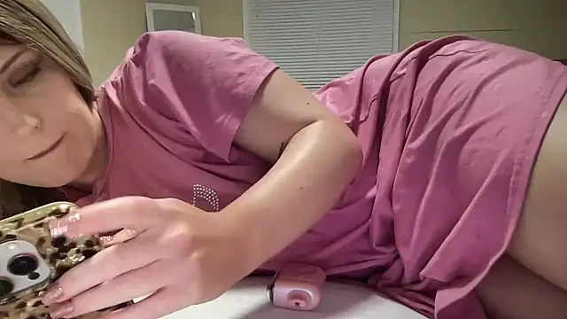 Snapshot of sexylilly69 chatting on March 1, 2025, 4:15 am sexylilly69 online show from March 1, 2025, 4:15 am
