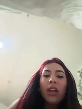 Snapshot of Zarah_Blare chatting on December 18, 2024, 7:04 am Zarah Blare online show from December 18, 2024, 7:04 am