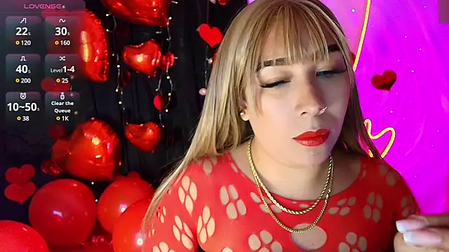 Snapshot of leahtemptation3 chatting on February 14, 2025, 5:19 am leahtemptation3 online show from February 14, 2025, 5:19 am