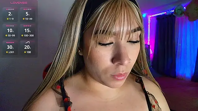 Snapshot of leahtemptation3 chatting on March 9, 2025, 10:30 pm leahtemptation3 online show from March 9, 2025, 10:30 pm